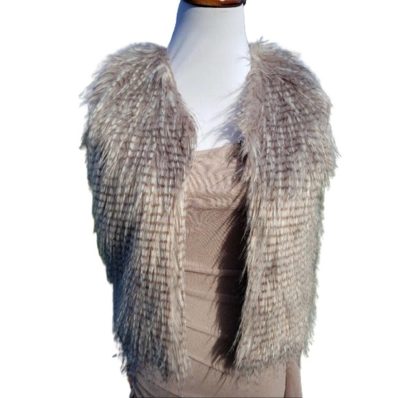 None Jackets & Blazers - Faux Fur Vest Taupe Tan Variegated Vegan VSCO Juniors Sz M